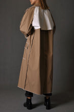 Load image into Gallery viewer, Camel x White Trench
